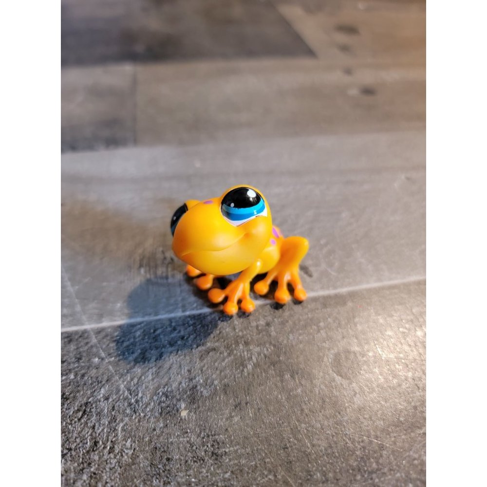 Orange purple frog 2007 hasbro toy figure LPS littlest pet shop